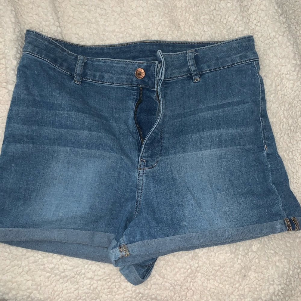 H&M blue jean shorts